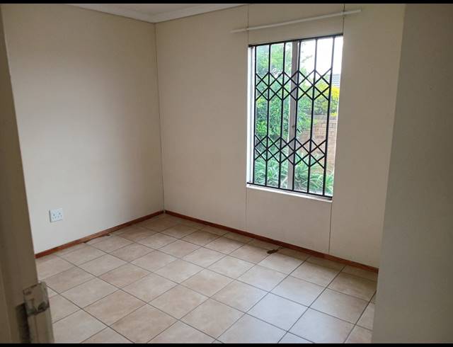 2 BEDROOM FREESTANDING TO LET IN COSMO CITY